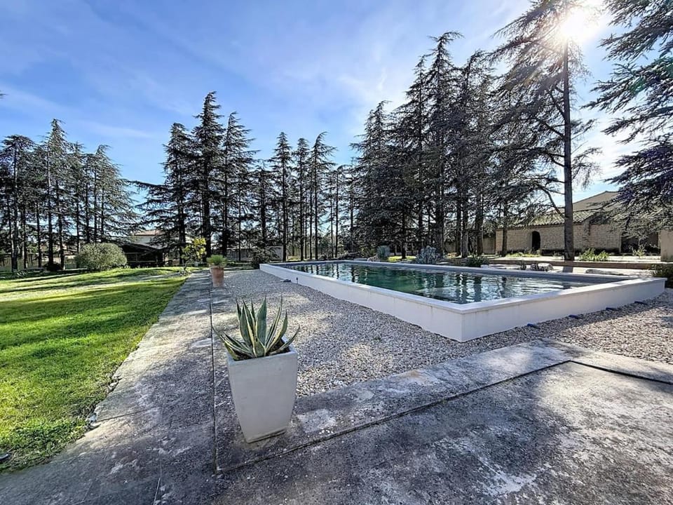 Gite luxe et confort dans un cadre nature House in Rochefort-du-Gard