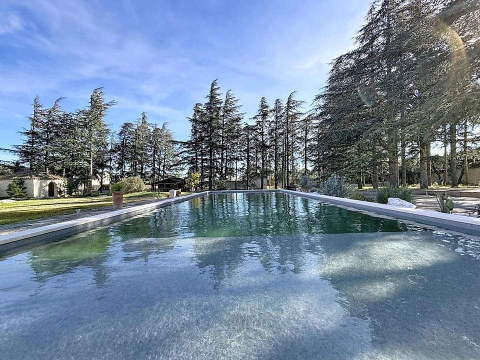 Gite luxe et confort dans un cadre nature House in Rochefort-du-Gard