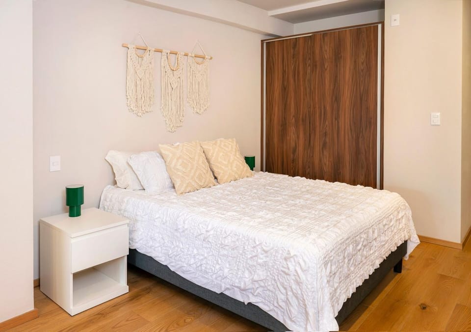 Style and comfort in Roma Norte Apartment in Mexico City