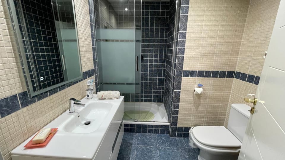 Intermobiliaria Rentals - Vista Africa Apartment in Estepona