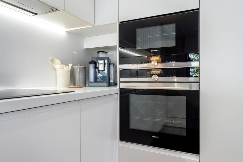 microwave, oven, kitchen