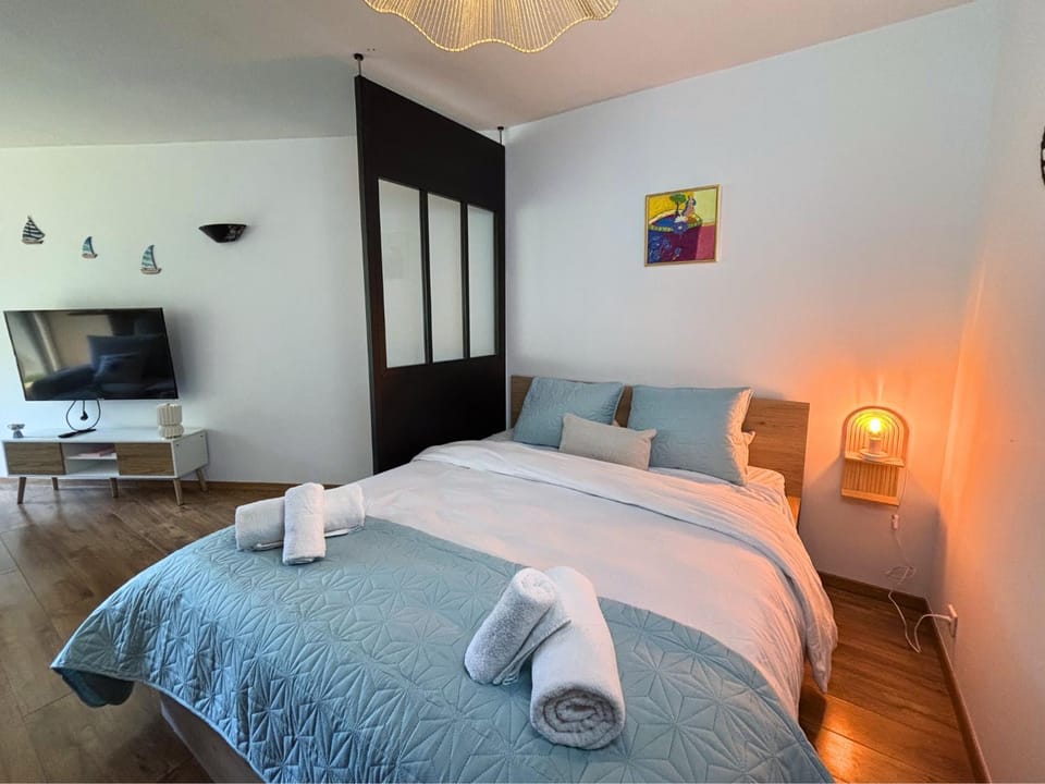 Cosy avec Jardin Privé , Piscine et Calme Apartment in Mandelieu-La Napoule