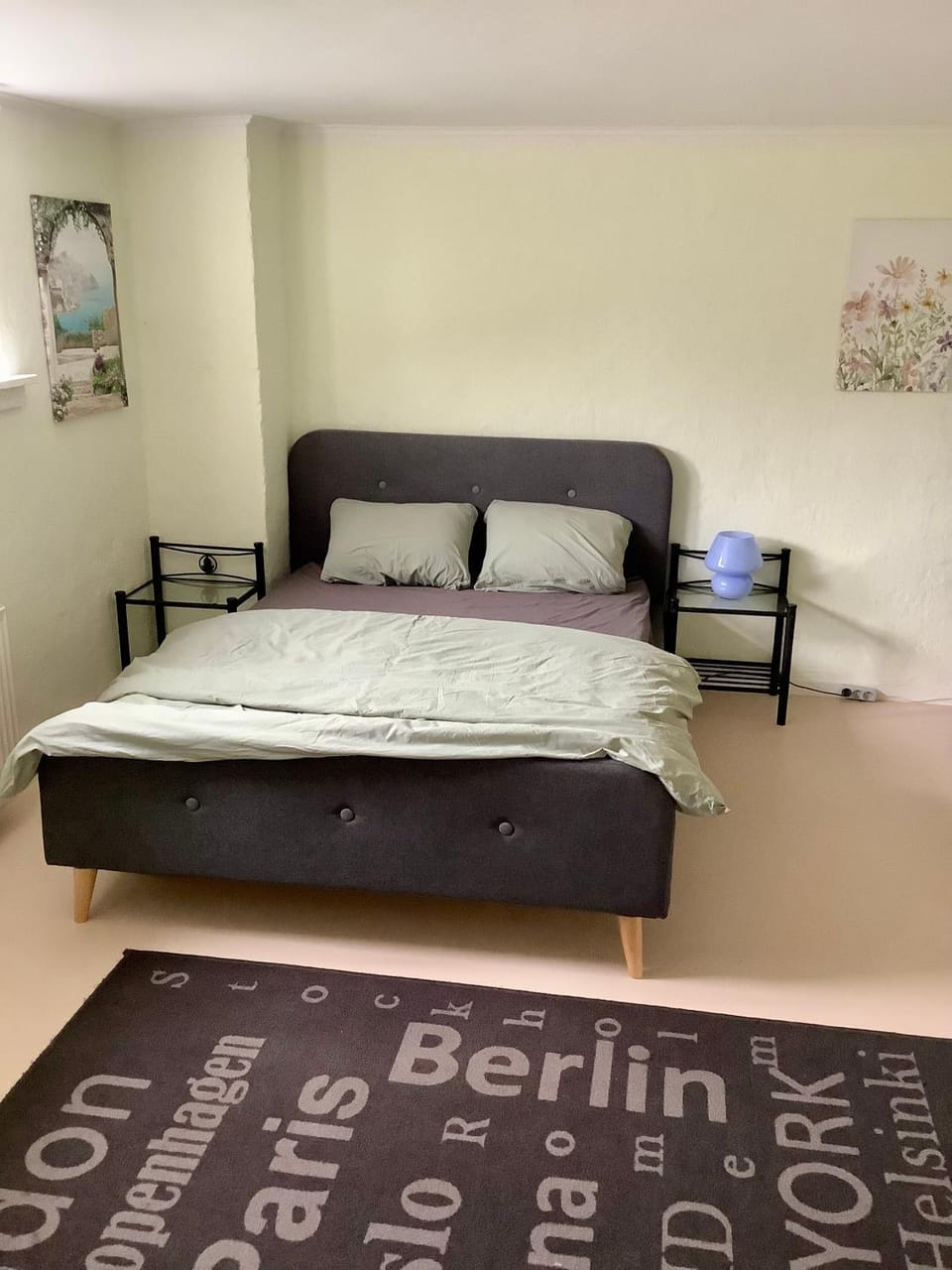 Bed, Bedroom