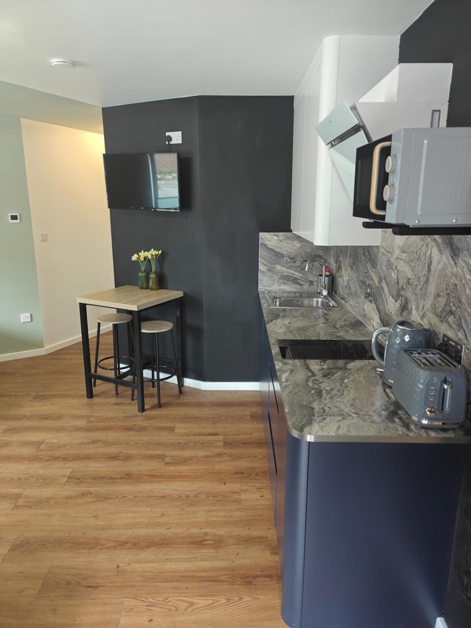 Modern & Stylish Private Retreat Apartment in Hove
