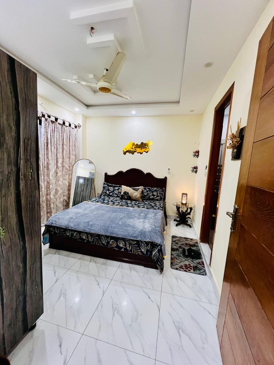 Safari Valley Lodges - Family Comfort One Bedroom Flat Bahria Town phase 8 Apartment in Islamabad
