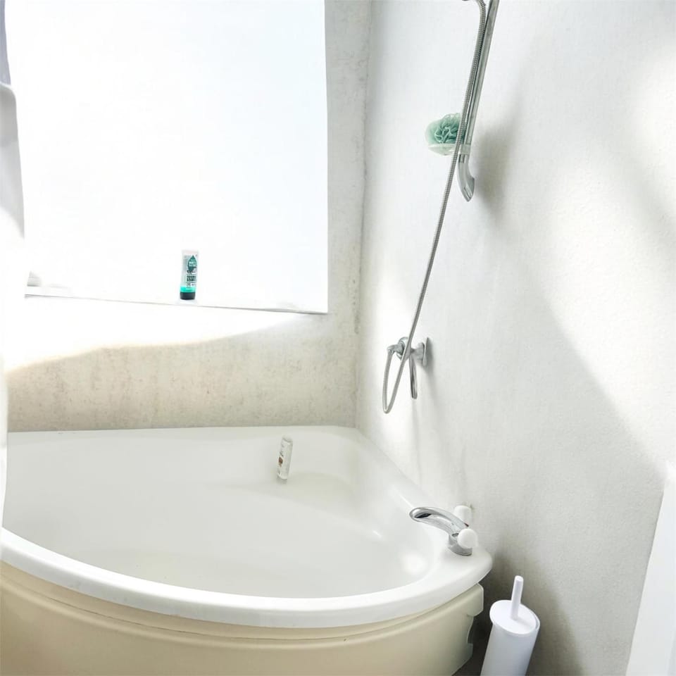 Park & Stay Maisonette Apartment in England