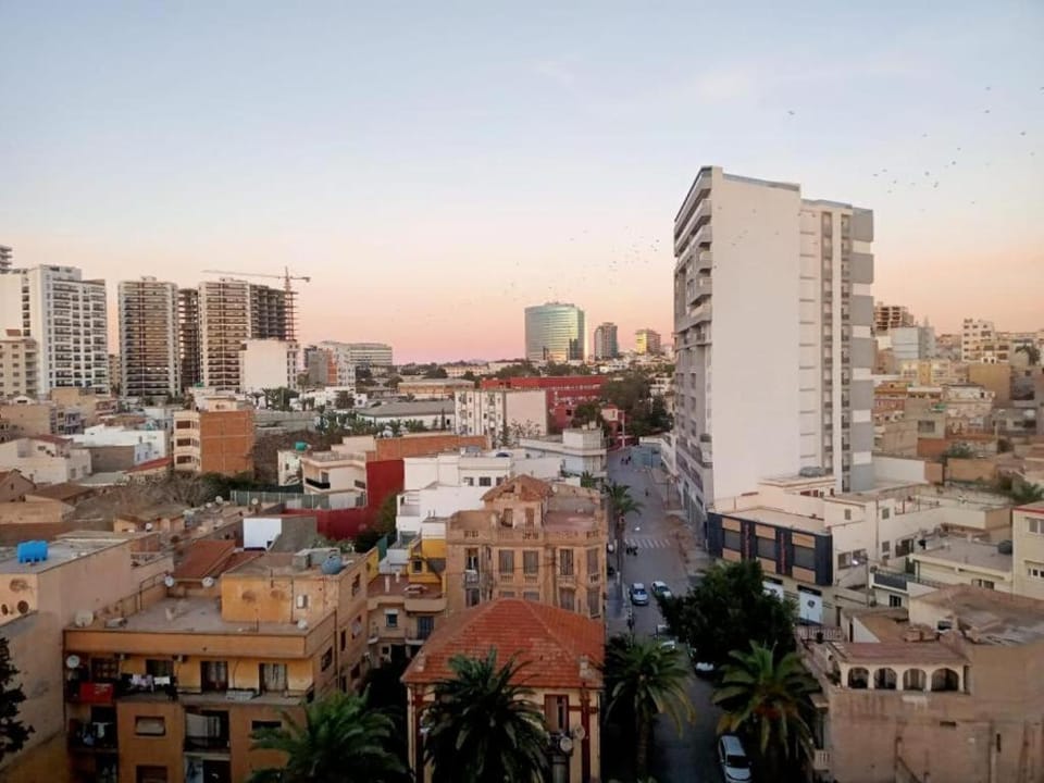 planet visa gambetta Apartment in Oran
