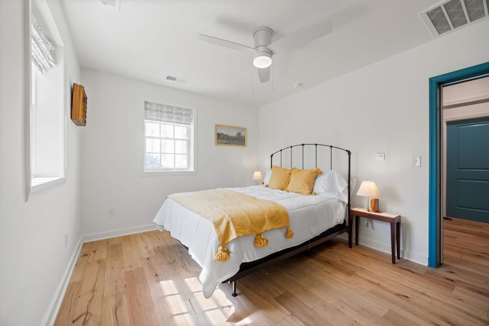 Bed, Bedroom