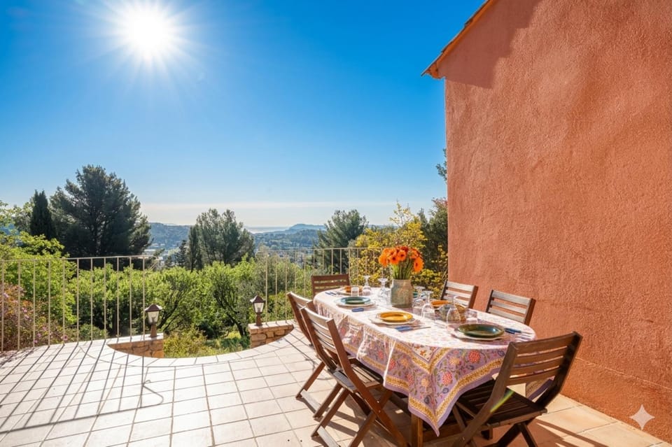 Patio, Balcony/Terrace, Dining area, Sea view
