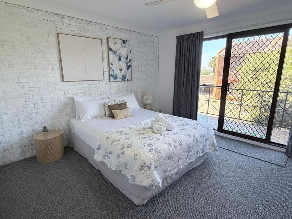Tamworth Terrace House - It's All About Location! Apartment in Tamworth