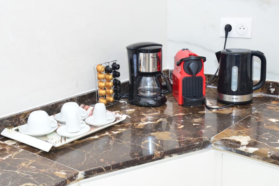 Coffee/tea facilities, kitchen