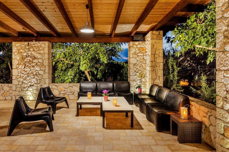 Stunning 6 Bedroom Villa Villa in Corfu