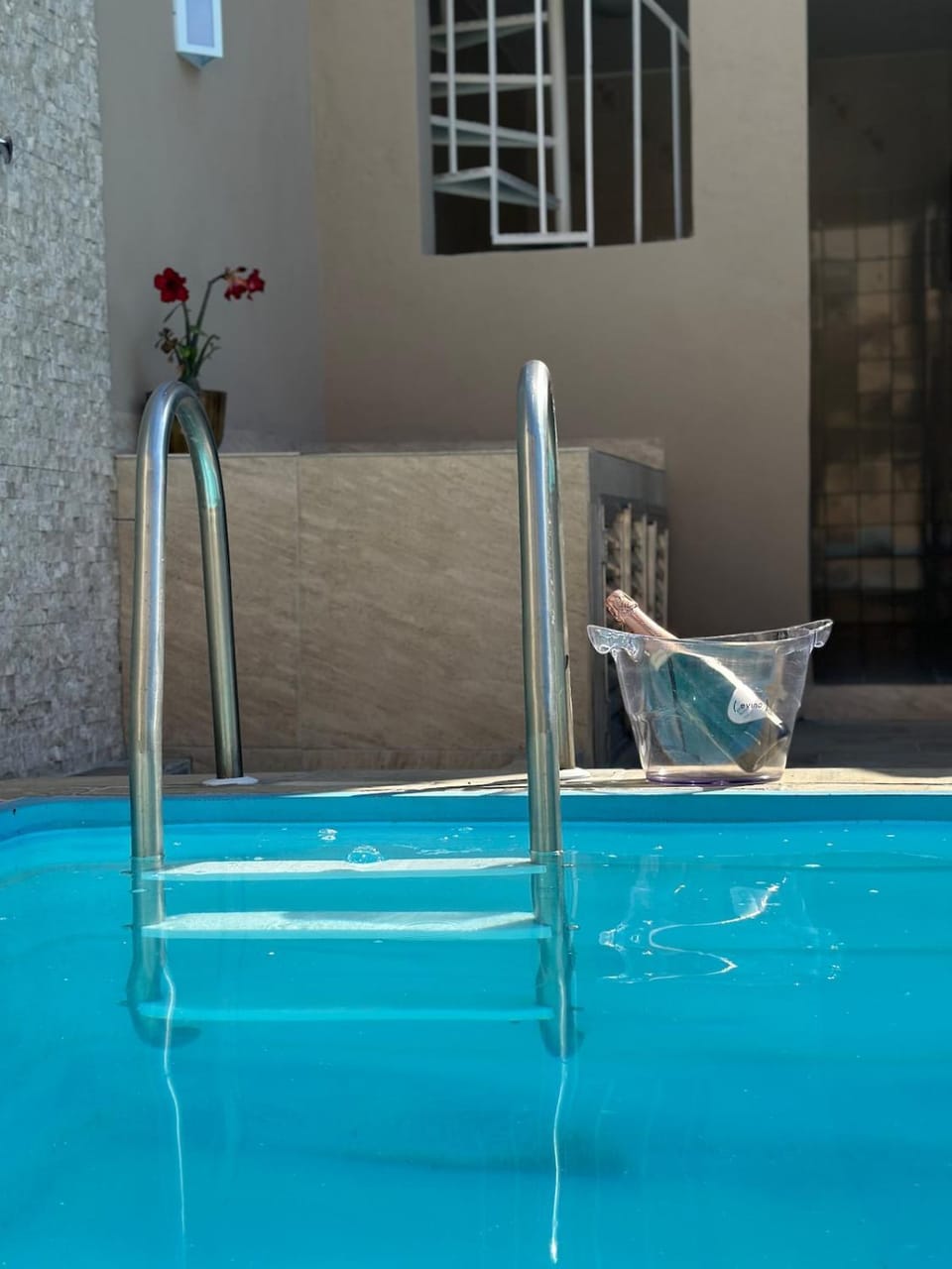 Casa com piscina na Região Oceânica House in Niterói