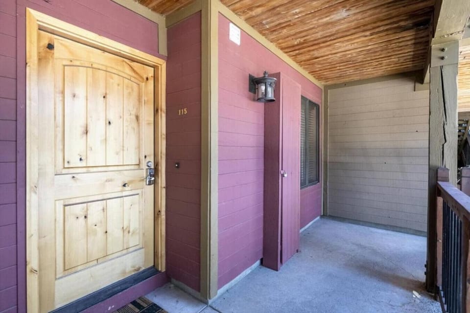 Park City Snowcrest Chalet Apartment in Park City
