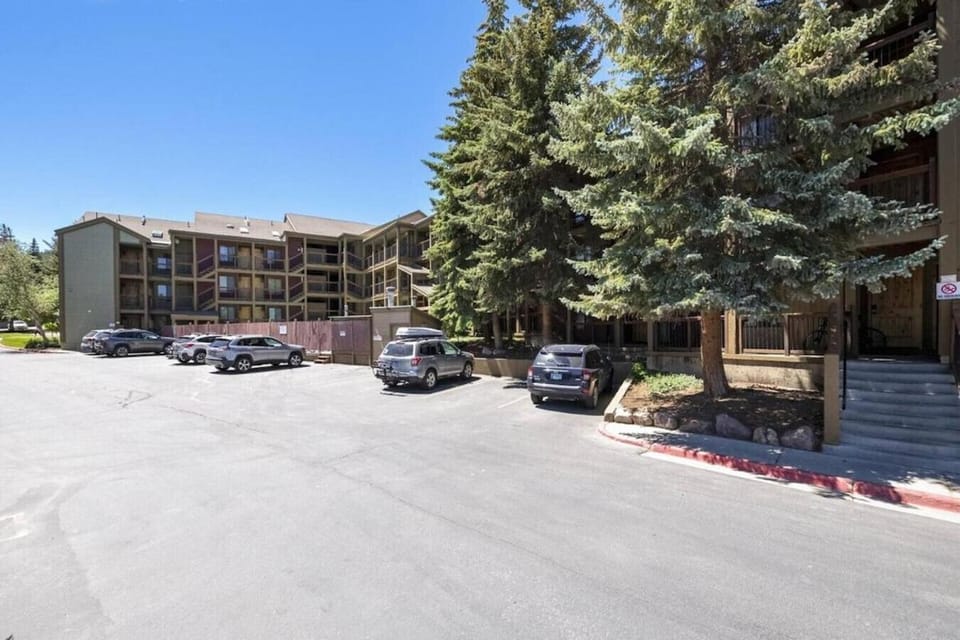 Park City Snowcrest Chalet Apartment in Park City
