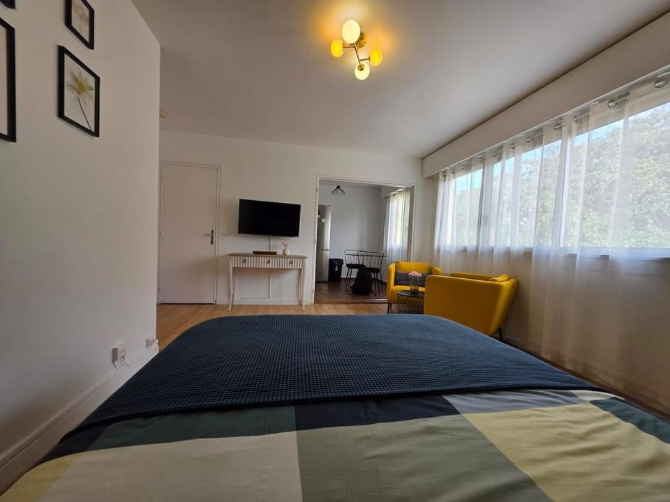 Bail mobilité Cosy Studio LaDefense Paris Free praking Apartment in Courbevoie