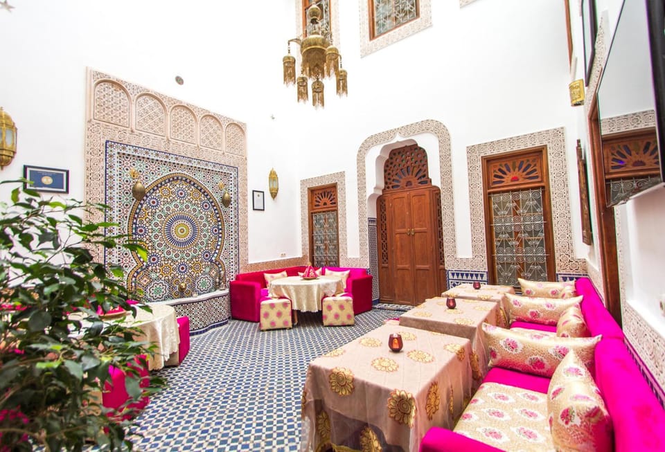 Patio, Restaurant/places to eat, Lobby or reception