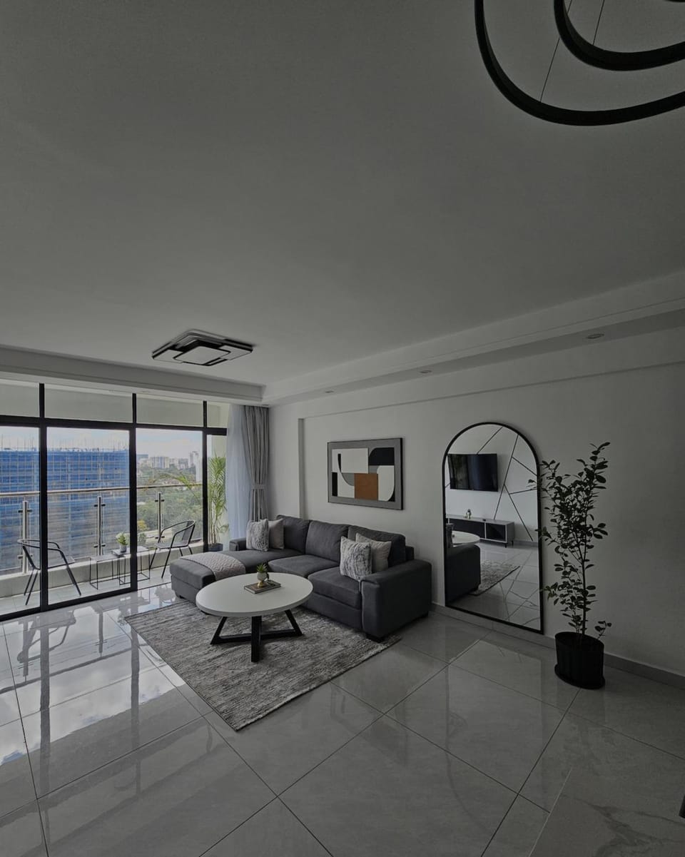 Westlands Sky-high Urban Escape GTC SARIT Apartment in Nairobi
