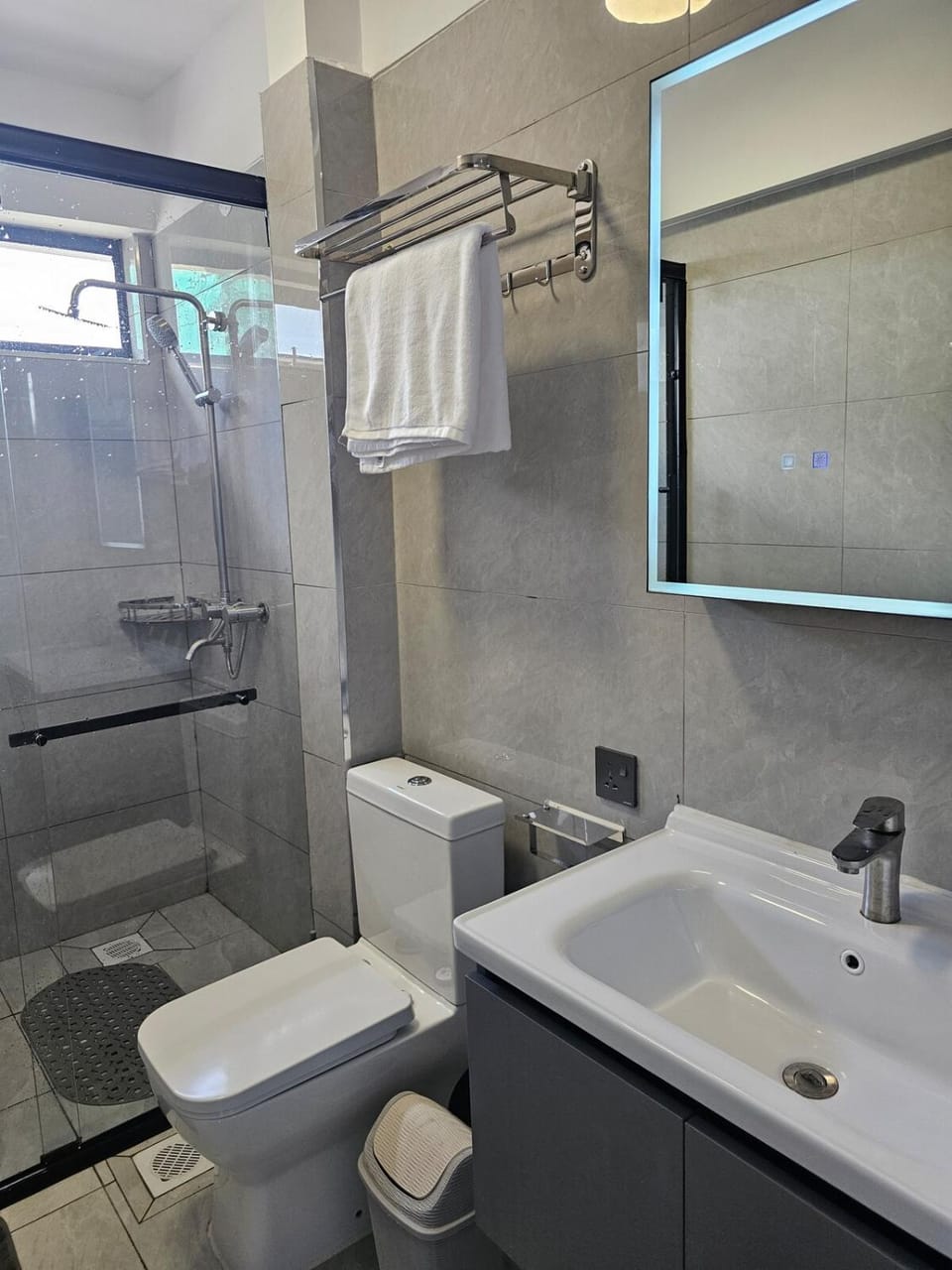 Westlands Sky-high Urban Escape GTC SARIT Apartment in Nairobi