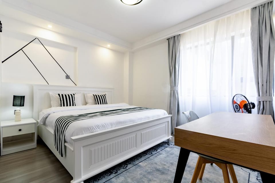 Westlands Sky-high Urban Escape GTC SARIT Apartment in Nairobi County
