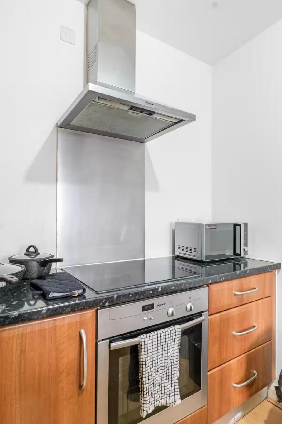 Spacious flat with FREE parking and SELF check in Apartment in Manchester