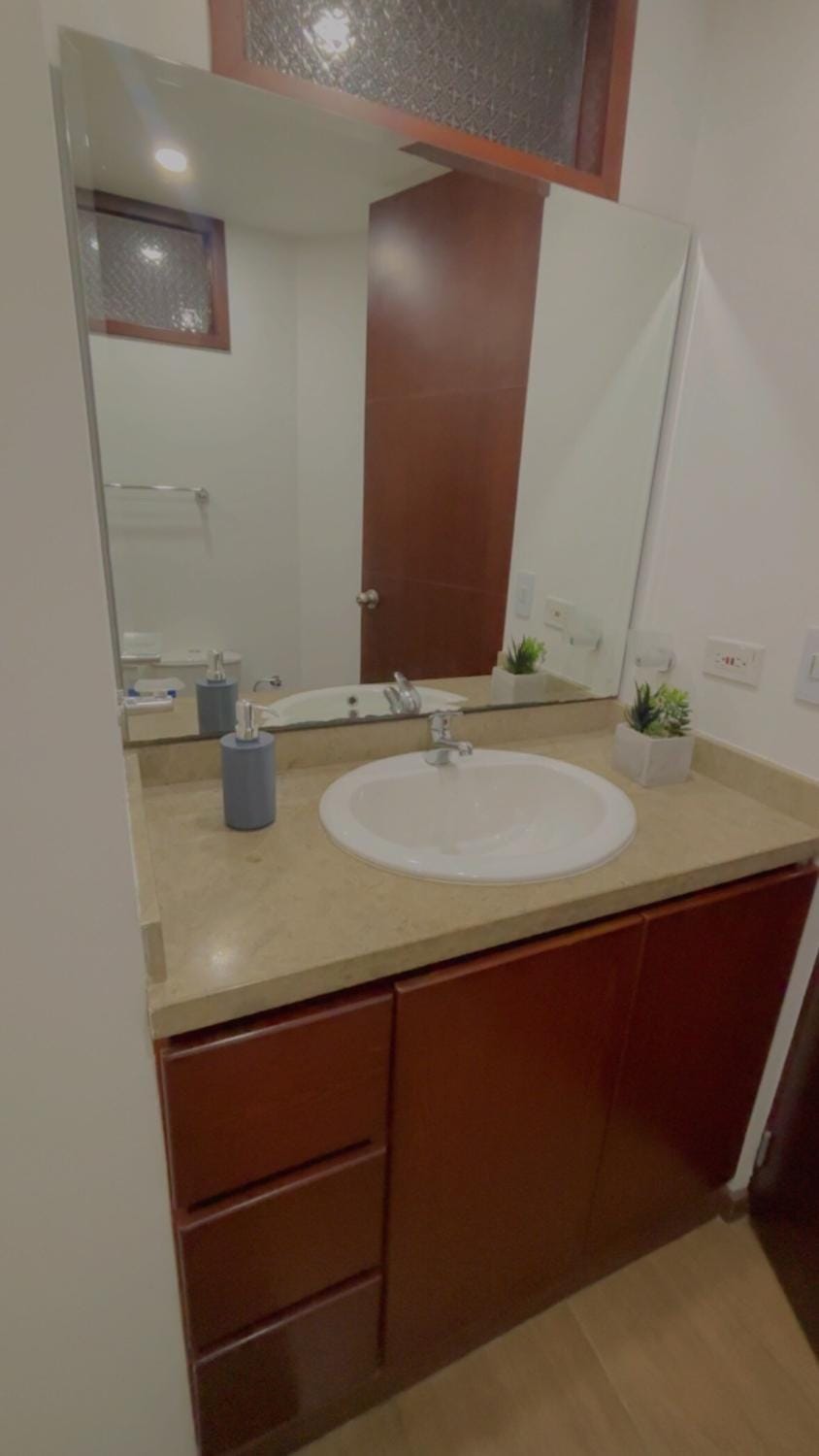Apartmento cerca al aeropuerto y a la embajada Apartment in Bogota