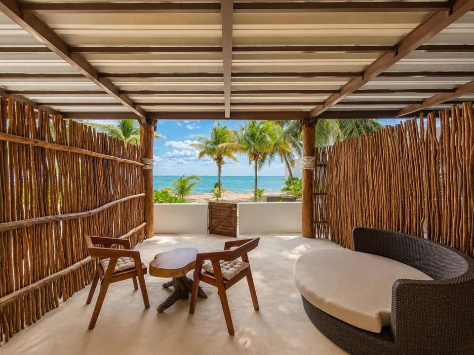 Arenika Beachfront Villa & Rooms Apartment in State of Quintana Roo