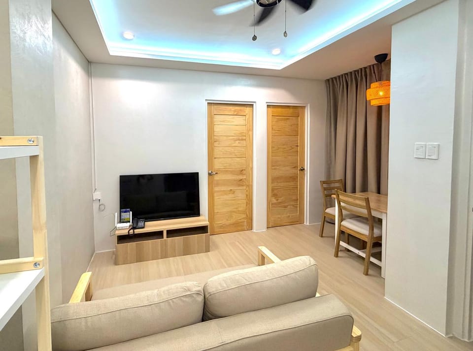 Dasma stay - Private Jacuzzi and Skyline Views House in Calabarzon