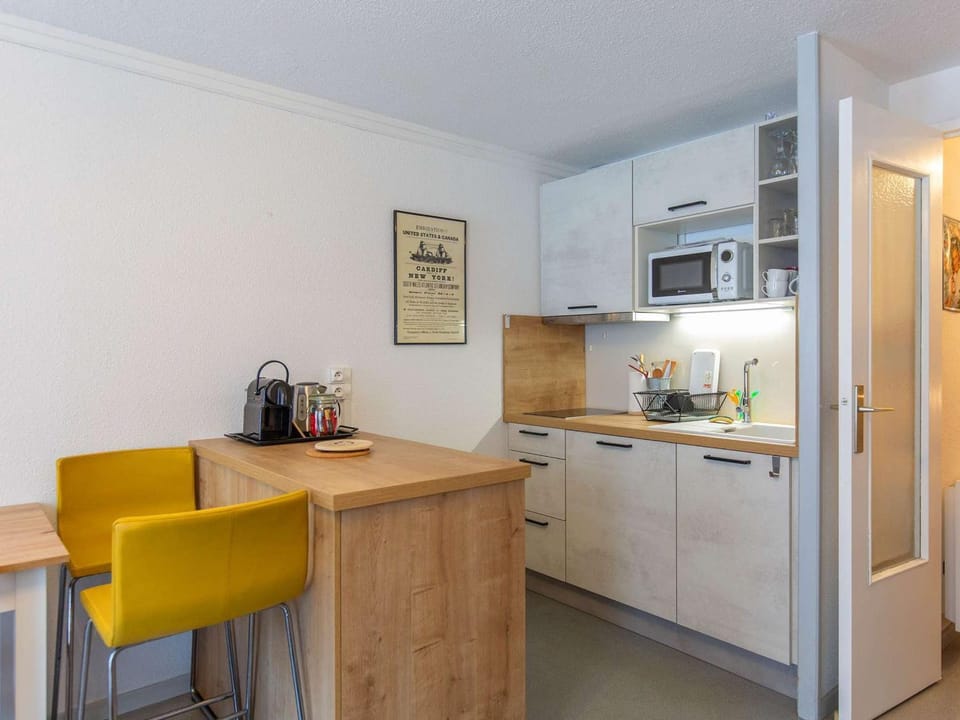 Studio centre Barèges, parking - 6 pers. - FR-1-403-116 Apartment in Aragon