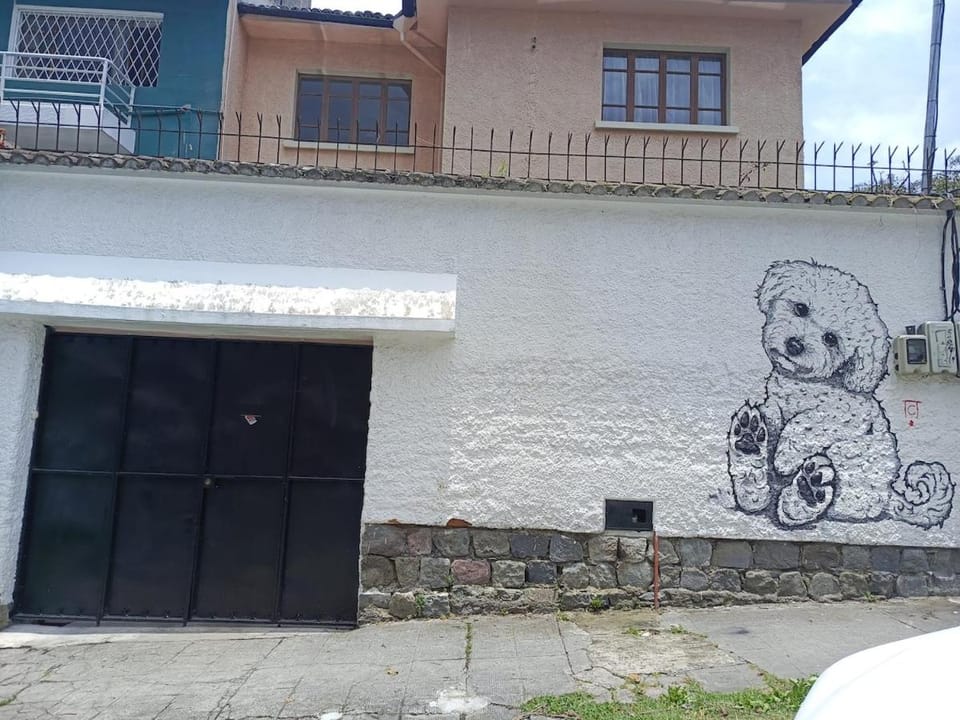 Estudio con ubicación estratégica y céntrica, totalmente nuevo por estrenar Apartment in Quito