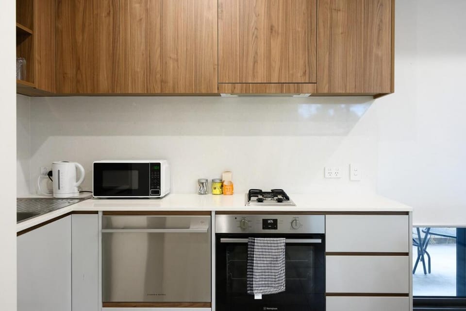 Warm Marrickville Studio 5 Min Walk to Train Apartment in Marrickville