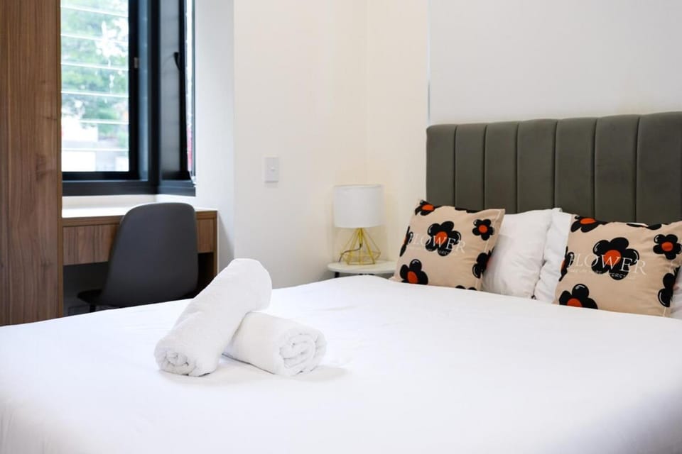 Warm Marrickville Studio 5 Min Walk to Train Apartment in Marrickville