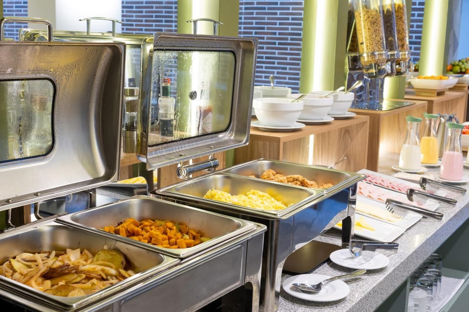 Breakfast, Buffet breakfast