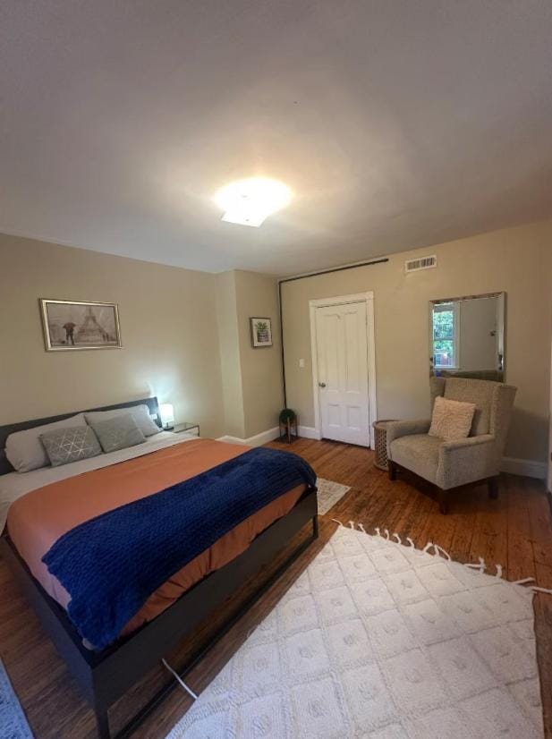 -No30- Enjoyable Spacious Room in a House - Steps away from Harvard Square & Red Line T Station at Cambridge Boston Vacation rental in Allston