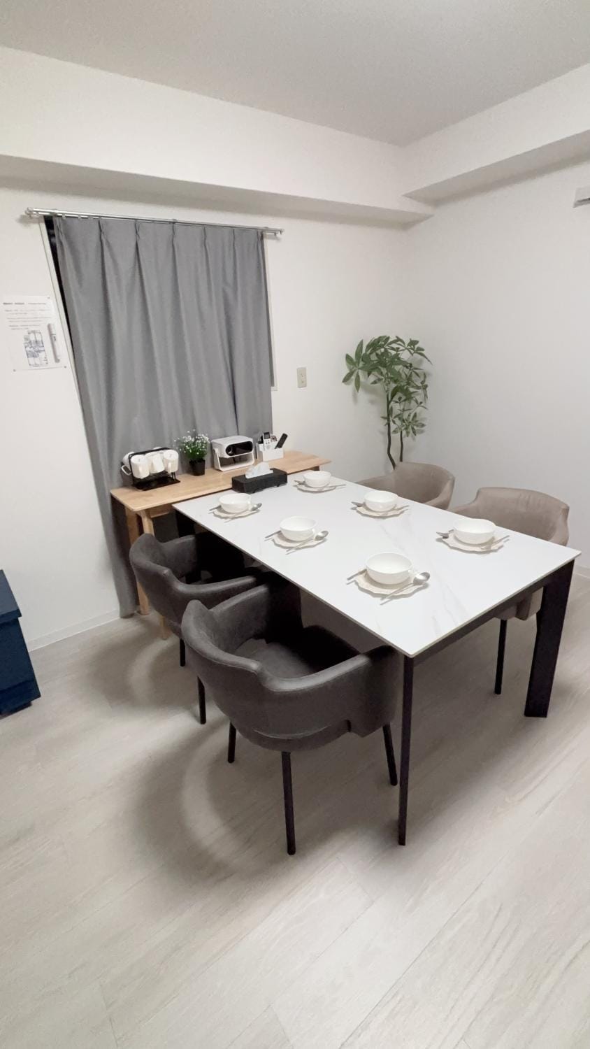 Living room, Dining area