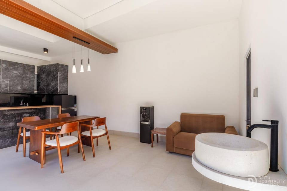 Communal kitchen, kitchen