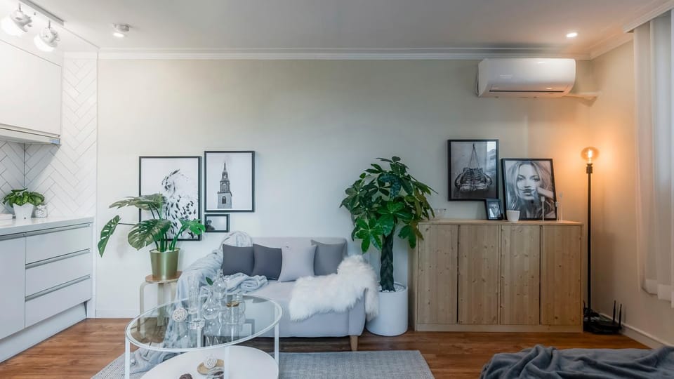 remodeled studio Bed and Breakfast in Seoul