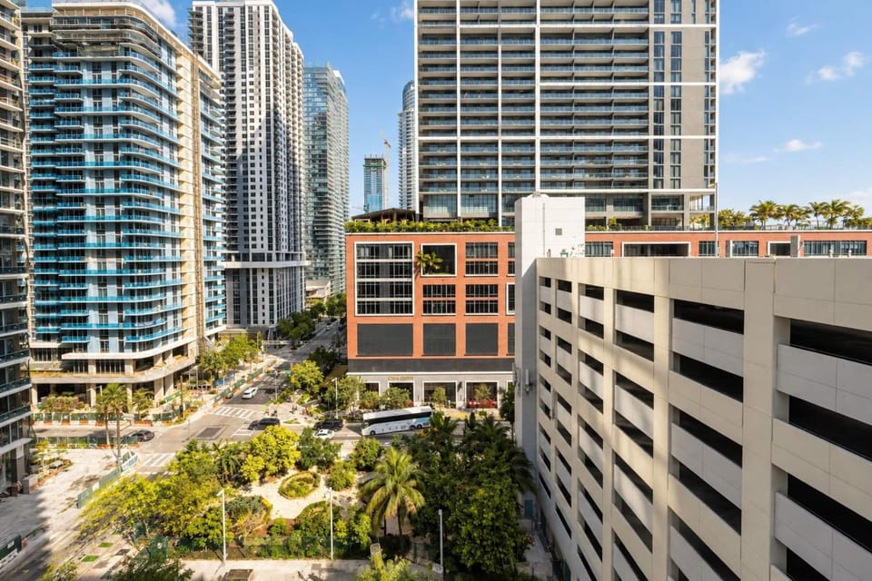 501 First Residences - Pool - Gym - Downtown Miam Apartment in Miami