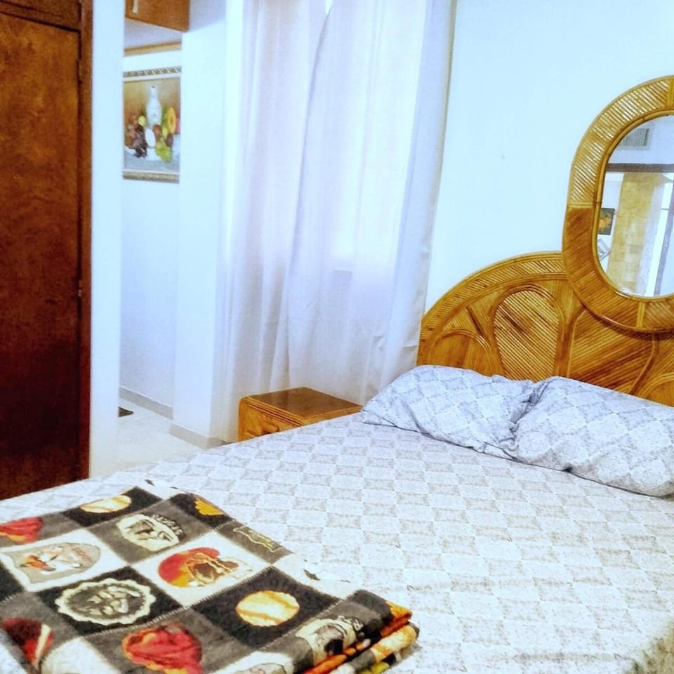 En el camino de la felicidad ,Tucacas con playa privada complejo de agua salobre , 2 habitaciones , sala 2 baños , cocina Apartment in Venezuela