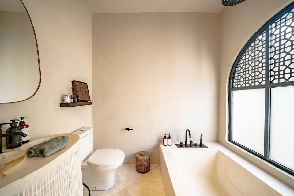 Toilet, Bathroom, Bath