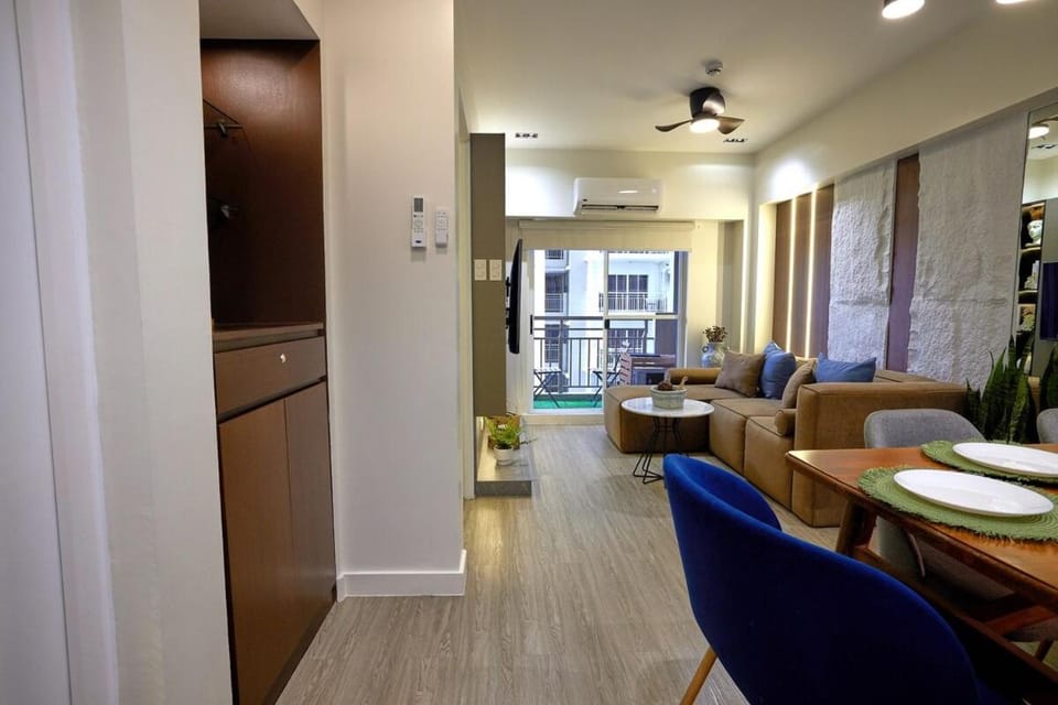 Modern 2 BR condo unit near Pasig City & BGC Apartment in Pasig