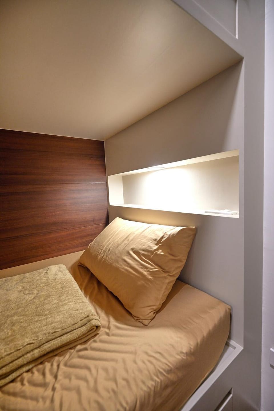 Modern 2 BR condo unit near Pasig City & BGC Apartment in Pasig