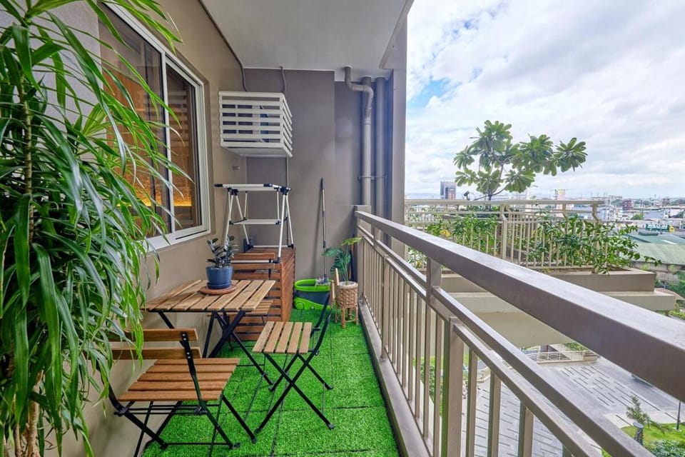 Modern 2 BR condo unit near Pasig City & BGC Apartment in Pasig