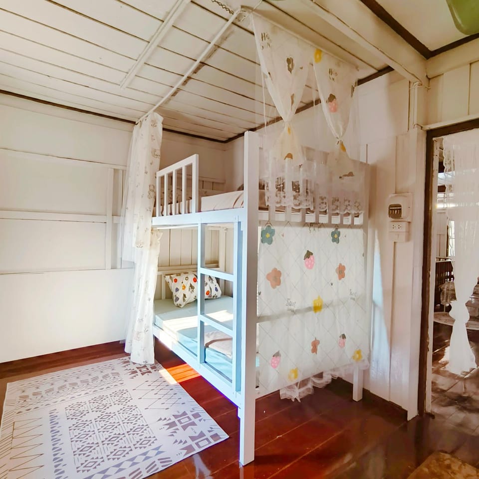 bunk bed