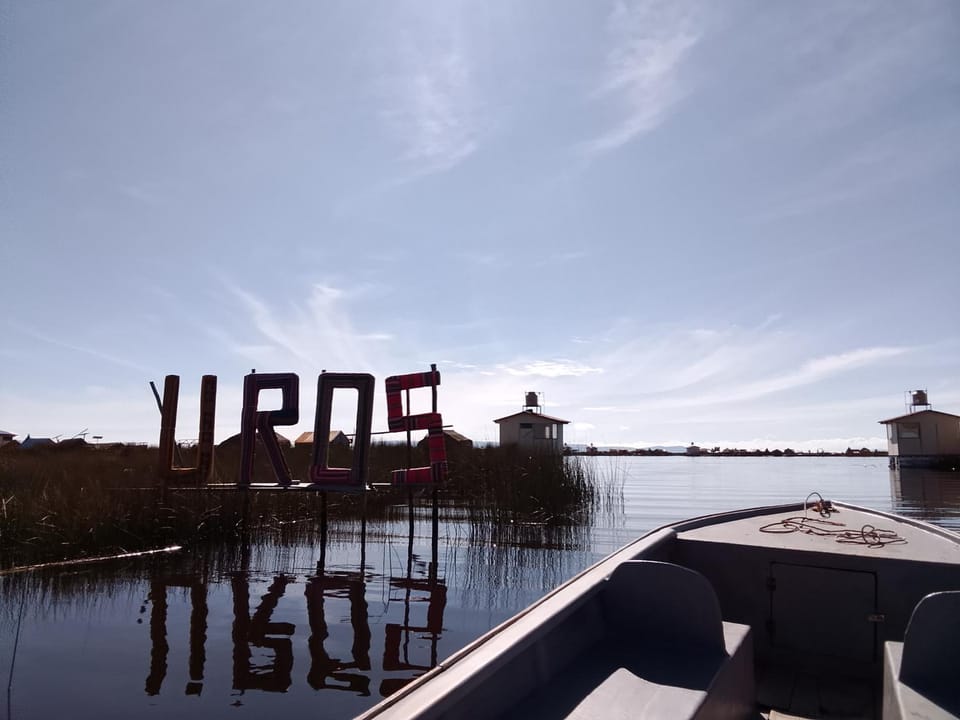 Uros titikaka SunShine Hotel in Puno