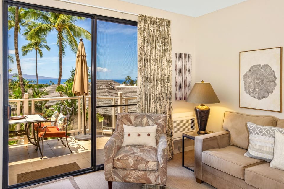 Grand Champions #48 Stunning 180 Degree Ocean Views Top Floor Paradise Home. Apartment in Wailea