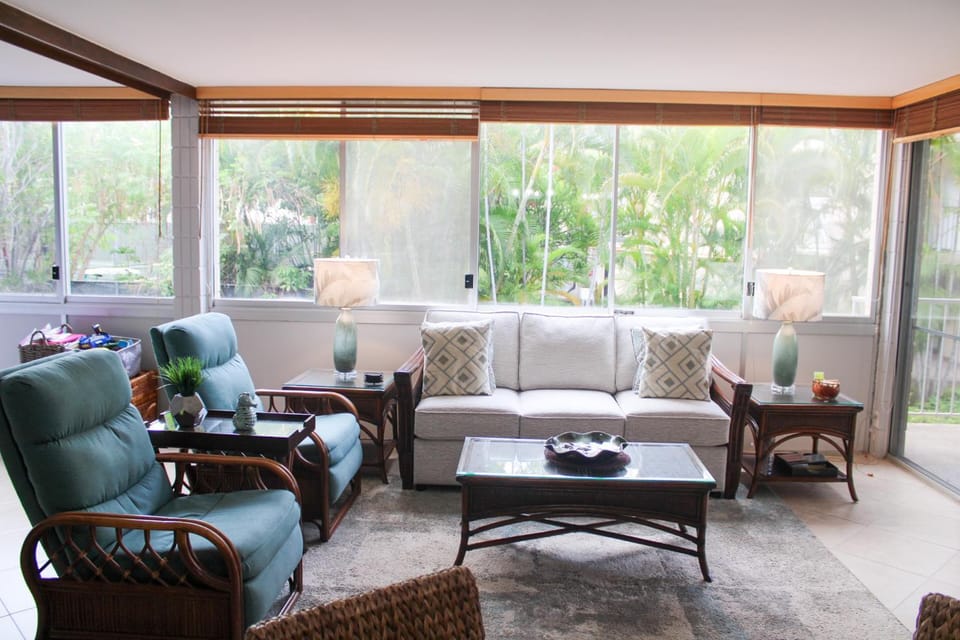 Haleakala Shores #A-208 Quiet Location Across Kamaole Beach #3, Great Rates Apartment in Wailea