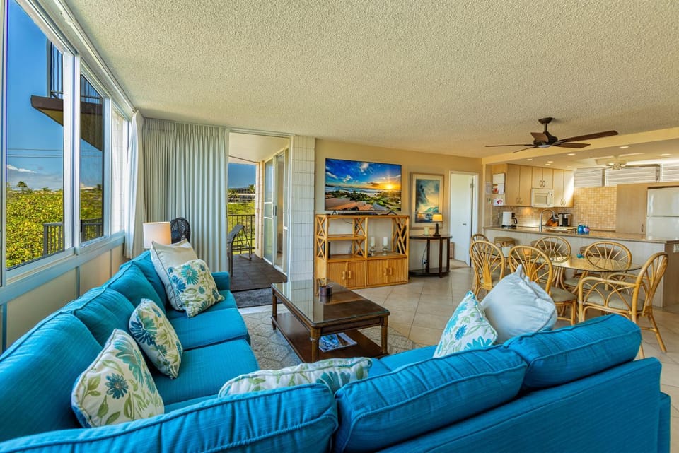 Haleakala Shores #B-301 Across From Kamaole lll, View of Pool Ocean, Quiet Apartment in Kamaole