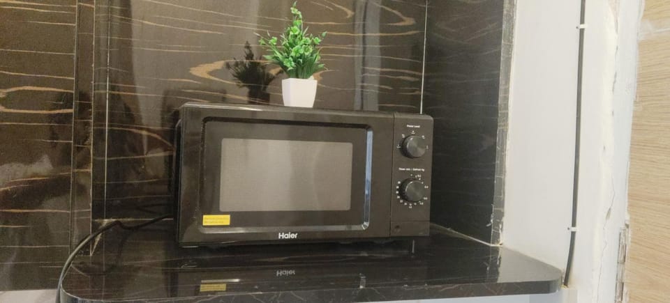 Craviq Hotels Apartment in Noida