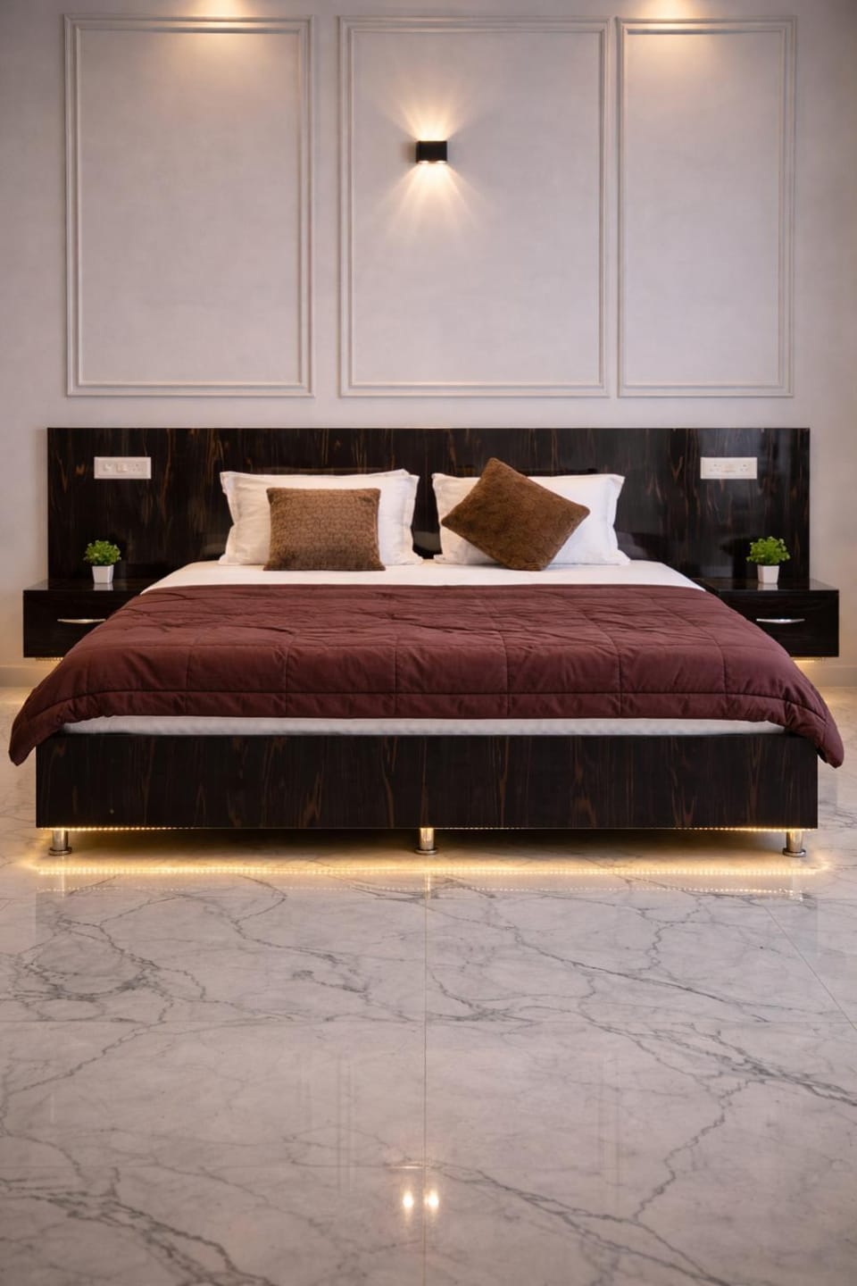 Craviq Hotels Apartment in Noida